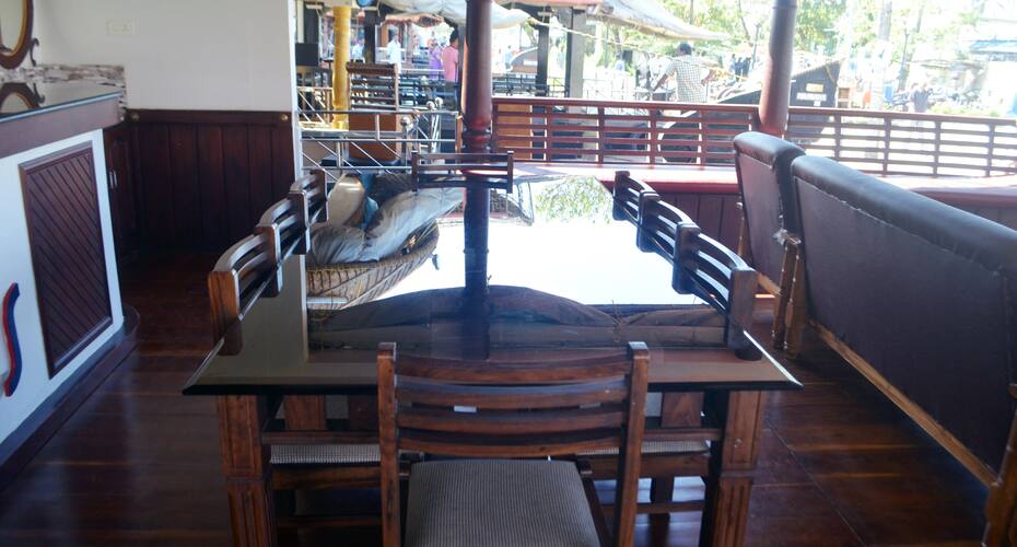 SS Waves Houseboat, Alleppey 5